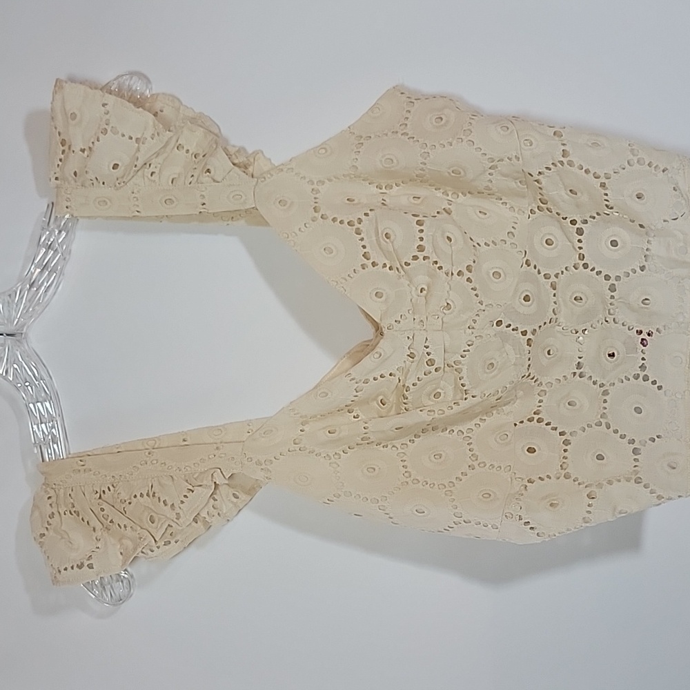 CHELSEA & VIOLET | Eyelet Flutter Sleeve Crop Top